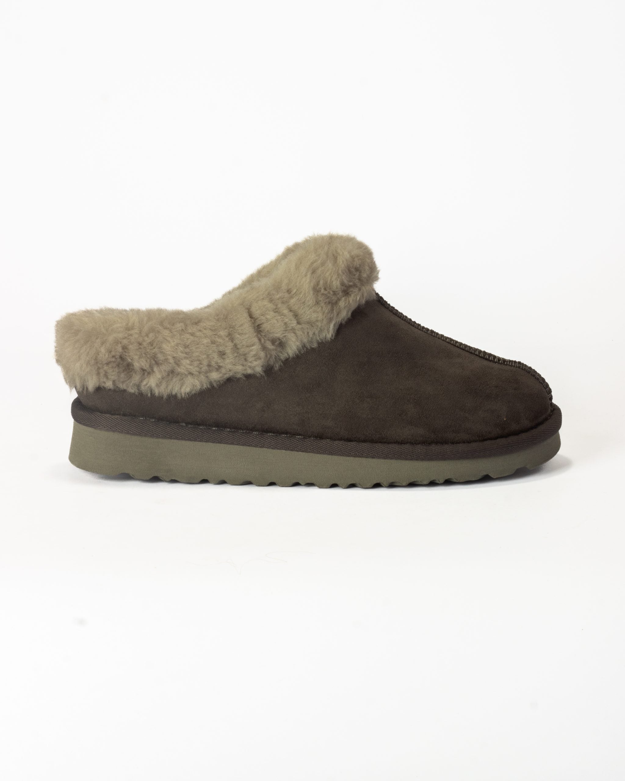 UGG-10